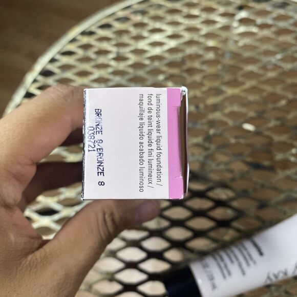 Mary Kay TimeWise Luminous-Wear Liquid Foundation BRONZE 8 038772 NEW OLD STOCK - Picture 4 of 4